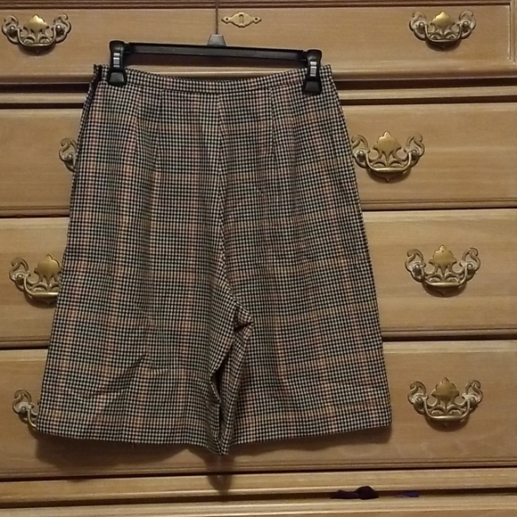 Signature Multi Colored Plaid Skort with fringe - Picture 4 of 4